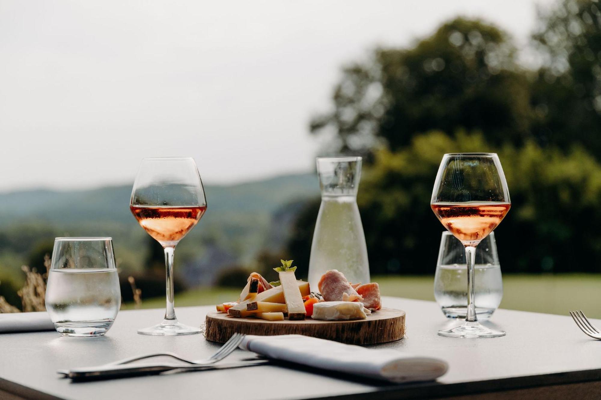 Domaine De Rochebois & Spa Nuxe วีทรัค ภายนอก รูปภาพ